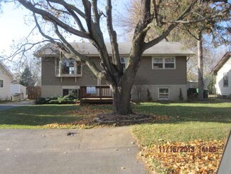 37220 N Summerfield Dr, Lake Villa, IL 60046