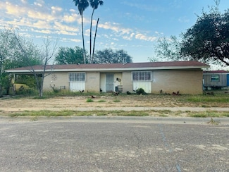712 Hawthorne Ln, Laredo, TX 78041