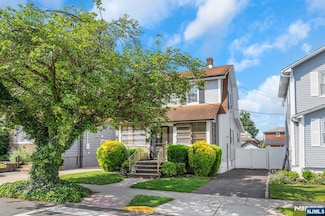 404 Forest Ave, Lyndhurst, NJ 07071