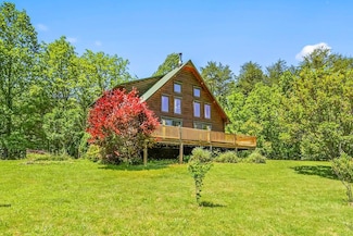 102 Brookview Ln, Whittier, NC 28789