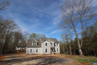 552 Fairlane Dr, Stanardsville, VA 22973