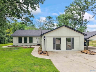 51 Aqua Vista Dr W, Gadsden, AL 35901