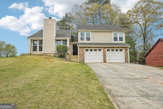 909 Chapman Cir, Stone Mountain, GA 30088
