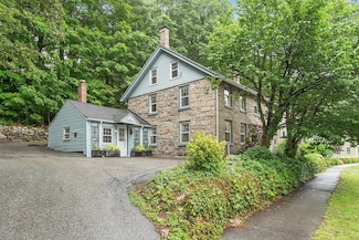 18 River St Unit 18, Andover, MA 01810