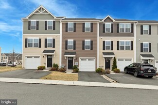 39 Foxwood Dr, Gilbertsville, PA 19525