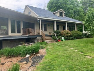 832 Stony Point Rd, Castleton On Hudson, NY 12033