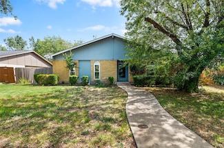 2068 E Peters Colony Rd, Carrollton, TX 75007