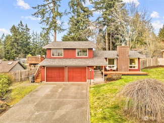 1050 NE Tollefson St, Poulsbo, WA 98370