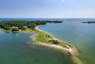 255 Bayberry Way, Osterville, MA 02655