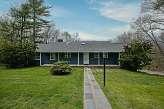 15 Juniper Rd, North Hampton, NH 03862