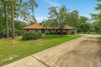 102 Tall Pines Dr, Hattiesburg, MS 39402