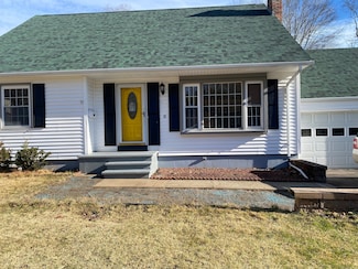 13 Curtis St, Norwich, CT 06360