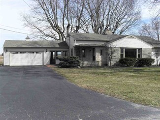 1304 S Center St, Bringhurst, IN 46913