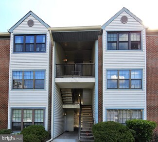 13 Chamberlin Ct, Lawrence Township, NJ 08648