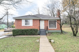 2212 Riverside Dr, Nashville, TN 37216