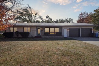 208 5th St, Brodhead, WI 53520