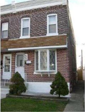 1317 E 9th St, Crum Lynne, PA 19022