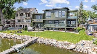 4919 Three Points Blvd, Mound, MN 55364