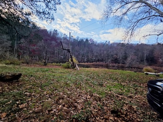 225 Manor Rd, Southbury, CT 06488