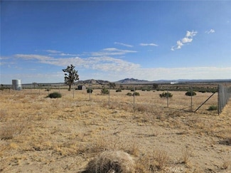 137 E Avenue N6, Palmdale, CA 93591