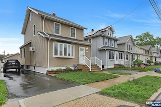 424 Rutherford Ave, Lyndhurst, NJ 07071