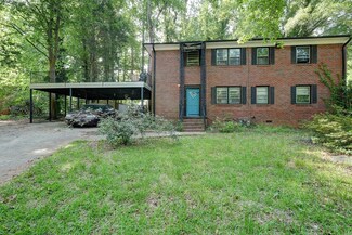 305 Forest Lane Dr, Gaffney, SC 29340