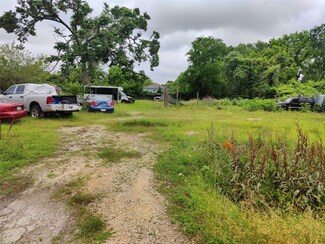 862 Granville Dr, Houston, TX 77091