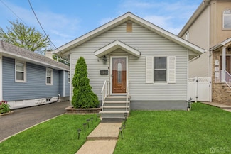 104 Buchanan St, Linden, NJ 07036