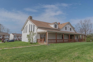 9208 Hawksridge Dr, Covington, KY 41017