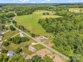 317 Long Branch Rd, Kings Mountain, NC 28086