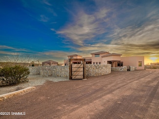 5668 Via Estrella, Las Cruces, NM 88011