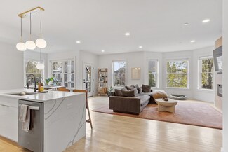 43 Withington St Unit 2, Dorchester Center, MA 02124