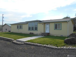 328 E 3rd St, Lind, WA 99341