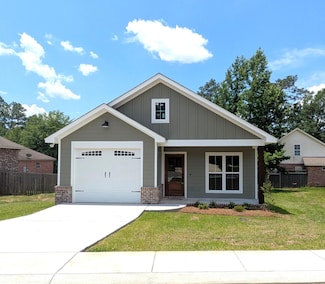 16 Bridgefield Ct, Hattiesburg, MS 39402