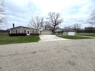 9782 Camp Drake Rd, Fairmount, IL 61841