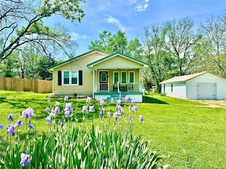 2577 Oak St, Doe Run, MO 63637