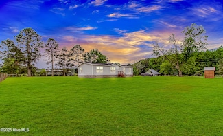 198 Kinlaw Dr, Tabor City, NC 28463