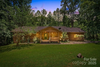 135 Logan Ct, Lake Lure, NC 28746