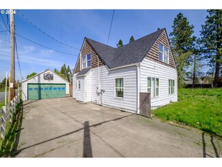 13793 Hobart Rd NE, Silverton, OR 97381
