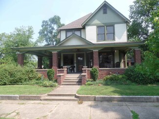 26 W Union St, Worthington, IN 47471