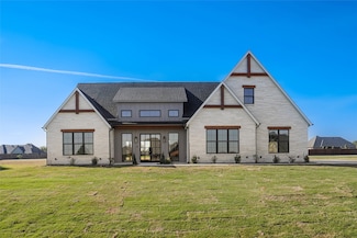 207 Stuart St, Paradise, TX 76073