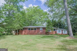 2279 Parkview Cir, Atlanta, GA 30337
