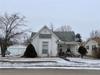 206 E Attica St, Rossville, IL 60963