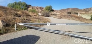 87 Crown Hill Dr, Simi Valley, CA 93063