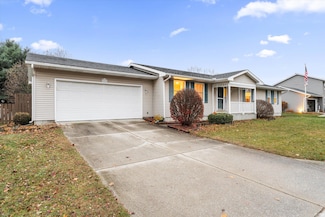 54921 Luan Dr, Osceola, IN 46561