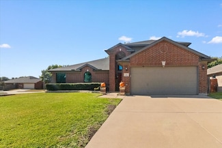 716 Glenview Dr, Mansfield, TX 76063