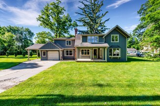 8465 Bellevue Rd, Grosse Ile, MI 48138