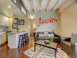 2408 Leon St Unit 311, Austin, TX 78705