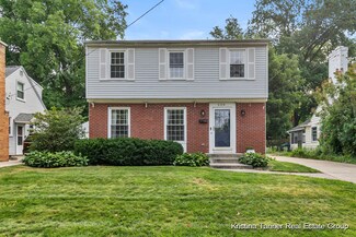 220 Wallinwood Ave NE, Grand Rapids, MI 49503