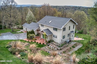 2312 Teaberry Ln, Lock Haven, PA 17745